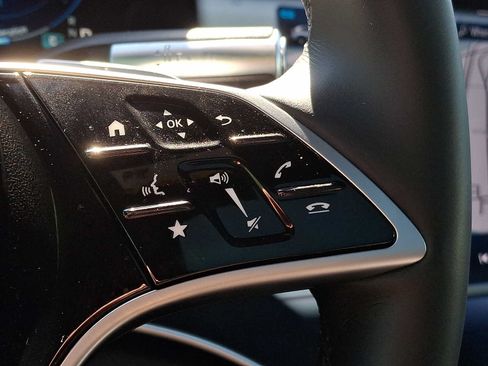 Certified 2023 Mercedes-Benz EQS 580 4MATIC SUV image 18