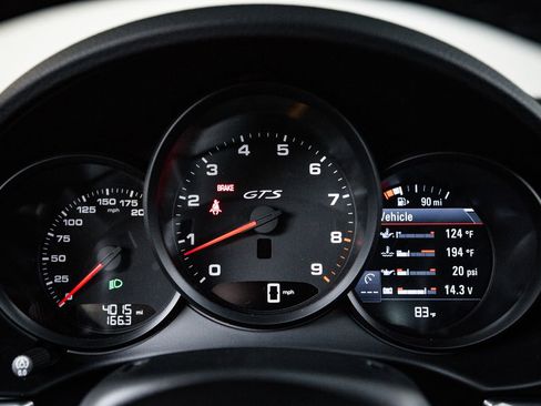 Certified 2025 Porsche 718 Cayman GTS RWD image 15