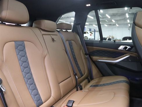 Used 2022 BMW X5 M w/ Competition Package 2 AWD/4WD image 27