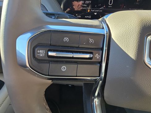 Used 2025 GMC Yukon Denali image 22