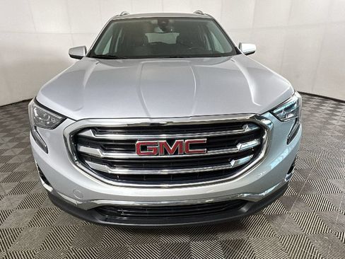 Used 2021 GMC Terrain SLT FWD image 9