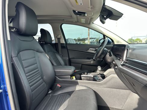 Certified 2025 Kia Sportage SX FWD image 22