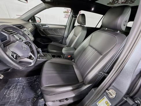Used 2024 Volkswagen Tiguan SE R-Line FWD image 25