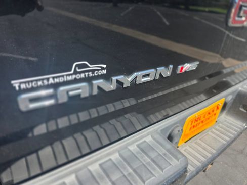 Used 2018 GMC Canyon SLE w/ Nightfall Edition AWD/4WD image 6