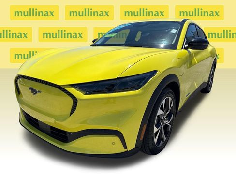 Certified 2025 Ford Mustang Mach-E Select RWD image 10