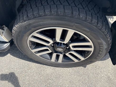 Used 2019 Toyota 4Runner Limited AWD/4WD image 20