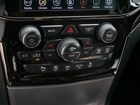 Used 2021 Jeep Grand Cherokee Limited X AWD/4WD image 23