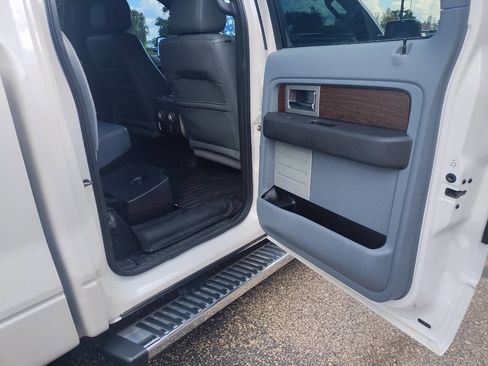 Used 2013 Ford F150 Lariat w/ Luxury Equipment Group image 21