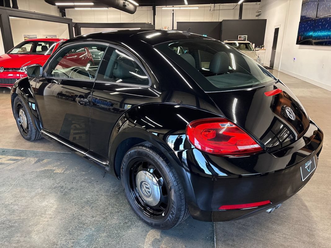 Used 2013 Volkswagen Beetle 2.5 FWD image 7