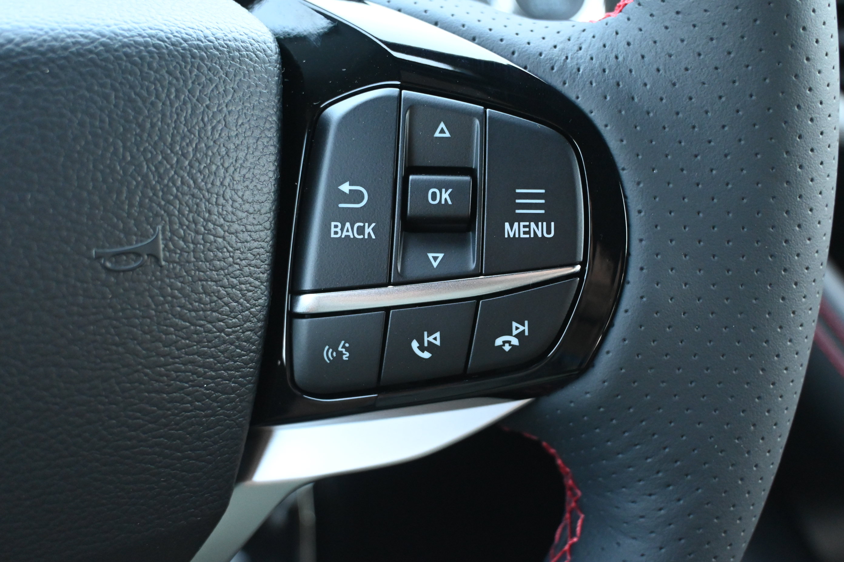 New 2027 Ford Explorer ST-Line RWD image 17