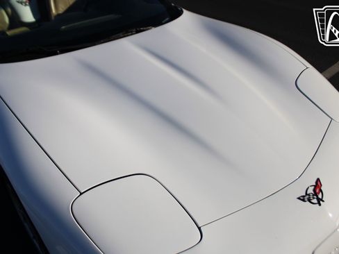 Used 1998 Chevrolet Corvette Convertible RWD image 39
