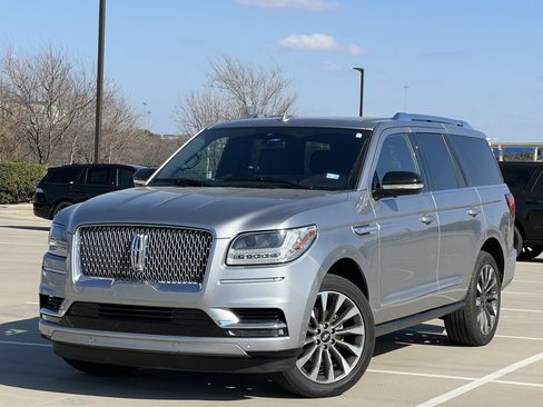 Used 2021 Lincoln Navigator Reserve image 31