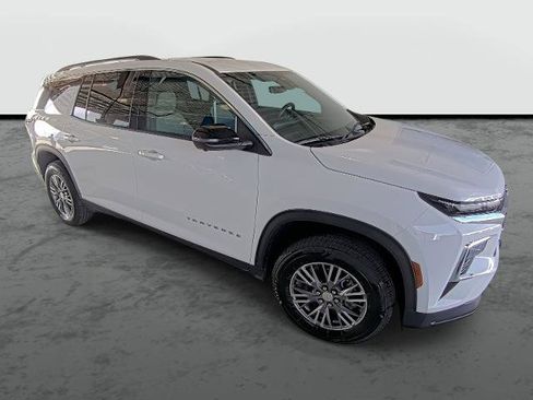 New 2026 Chevrolet Traverse LT w/ Driver Confidence Package image 4