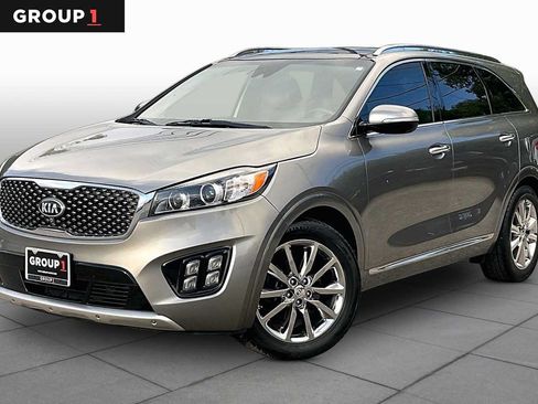 Used 2016 Kia Sorento SX w/ SXL Technology Package FWD image 1
