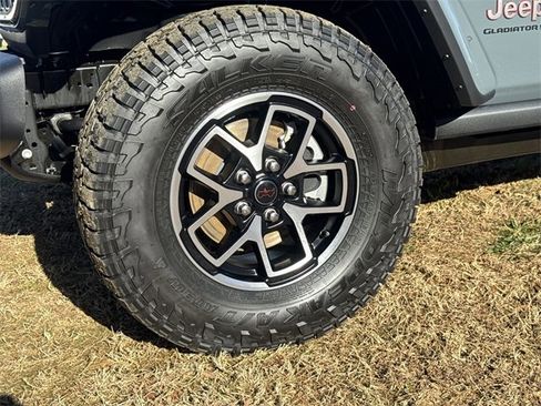 New 2026 Jeep Gladiator Rubicon image 17