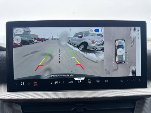 Used 2025 Ford Explorer ST-Line w/ ST-Line Street Pack image 7