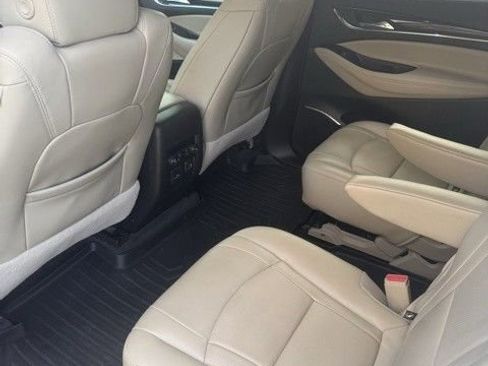 Used 2020 Buick Enclave Premium w/ Sun and Sites Package image 12