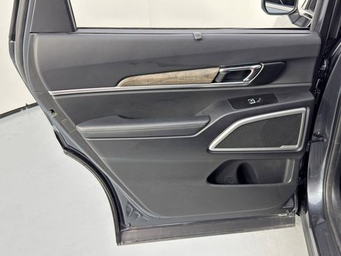 Used 2020 Kia Telluride EX w/ EX Premium Package image 41