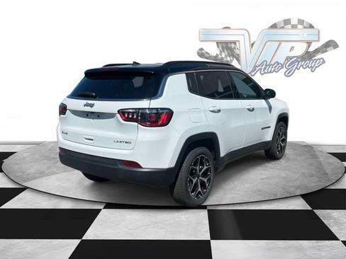 Used 2025 Jeep Compass Limited AWD/4WD image 4