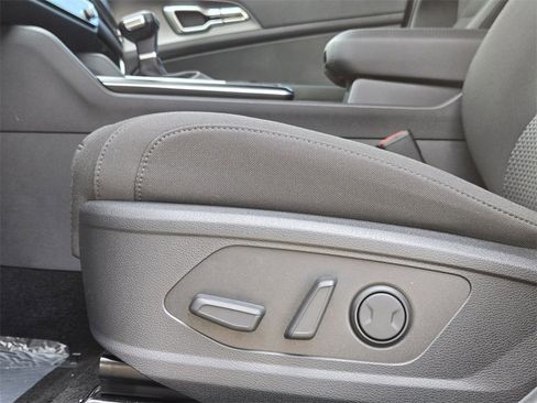 New 2026 Kia Sportage LX w/ LX Convenience Package image 16