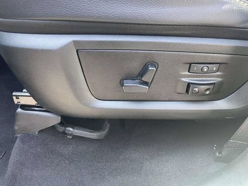 Used 2018 RAM 2500 Laramie w/ Snow Chief Group AWD/4WD image 19