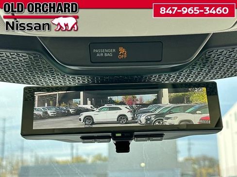 Used 2023 Nissan Ariya AWD image 19