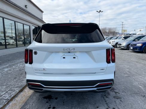 Used 2023 Kia Sorento EX image 8