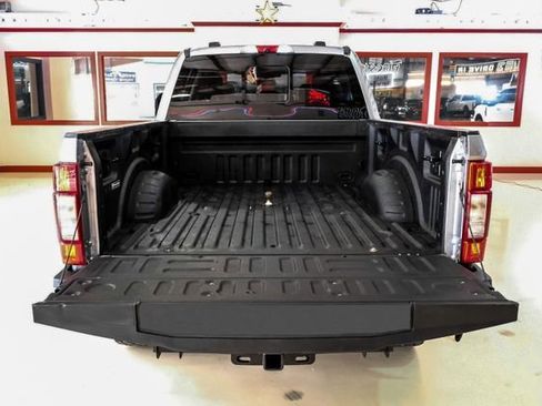 Used 2020 Ford F250 Lariat w/ Lariat Value Package image 8