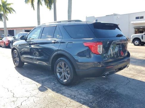 Used 2023 Ford Explorer XLT w/ Equipment Group 202A RWD image 4