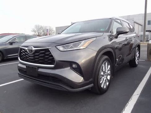 Certified 2020 Toyota Highlander Limited image 1