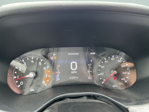 Used 2025 Jeep Compass Latitude AWD/4WD image 20