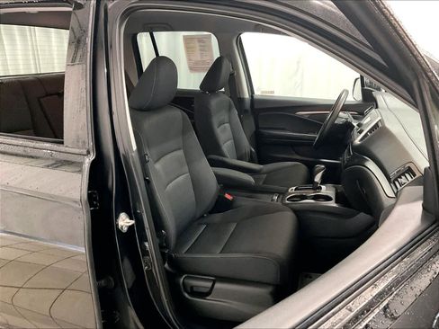 Used 2019 Honda Ridgeline Sport image 11