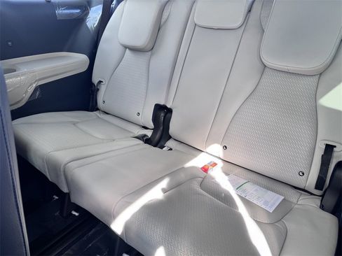 New 2026 Kia Carnival SX Prestige image 25