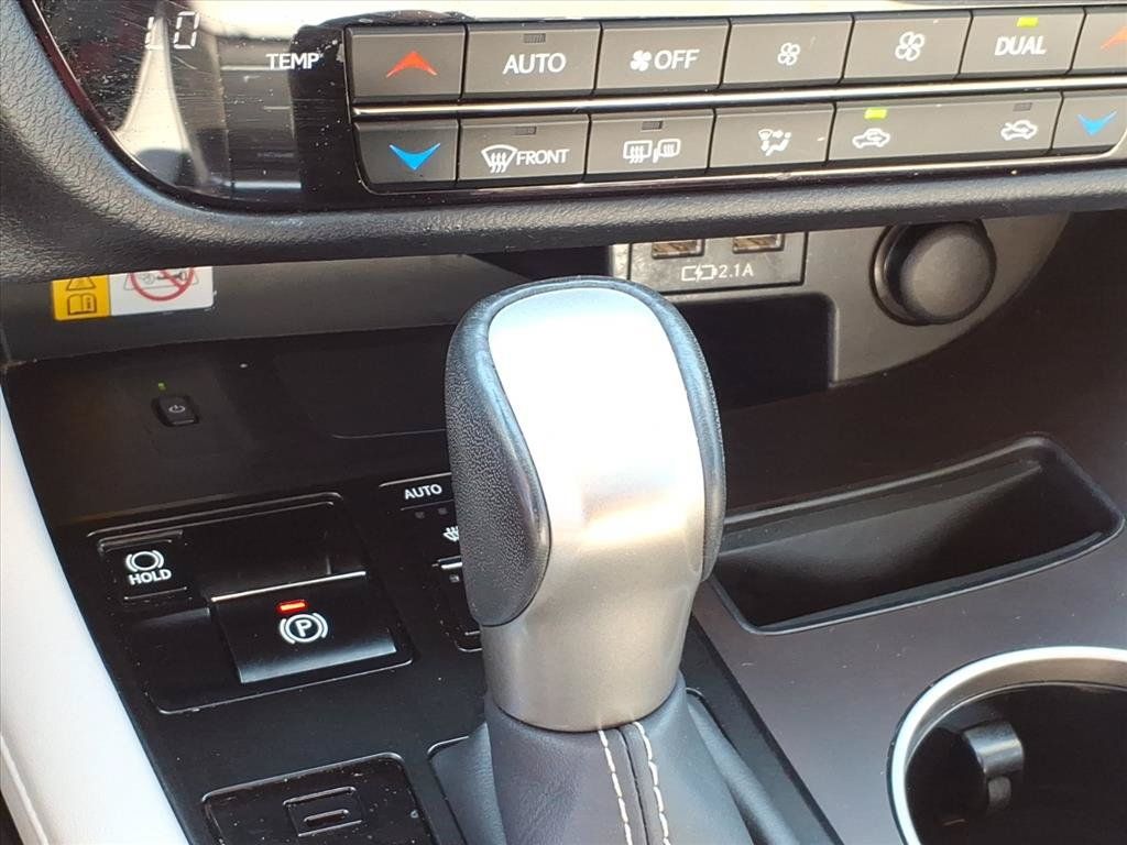 Used 2022 Lexus RX 450h AWD w/ Premium Package image 32