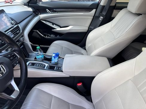 Used 2021 Honda Accord Touring image 15