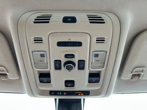 Used 2021 GMC Yukon Denali w/ Denali Premium Package image 51