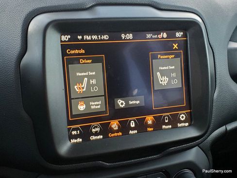 Used 2023 Jeep Renegade Latitude w/ Premium Group image 31