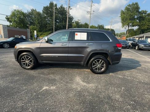 Used 2017 Jeep Grand Cherokee Limited AWD/4WD image 5