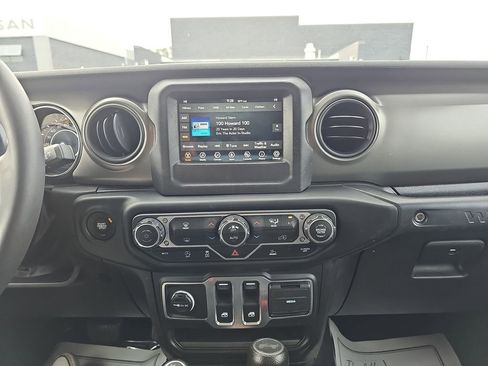 Used 2023 Jeep Wrangler Sport S image 25