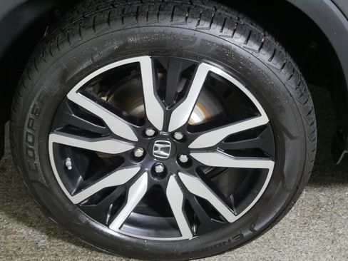 Used 2020 Honda Pilot Touring image 15