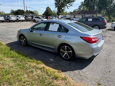 Used 2018 Subaru Legacy 2.5i Limited AWD/4WD image 2