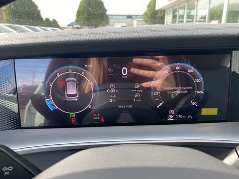 New 2026 Volkswagen Tiguan SE image 32