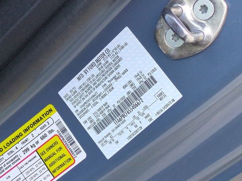 Used 2025 Ford Mustang GT Premium image 31