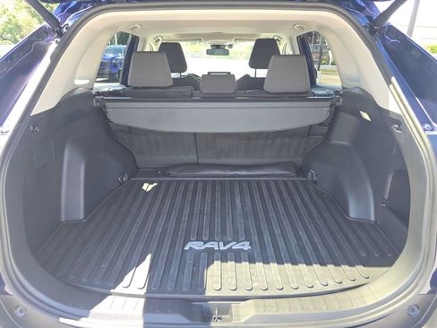 Certified 2025 Toyota RAV4 XLE w/ Convenience Package AWD/4WD image 14