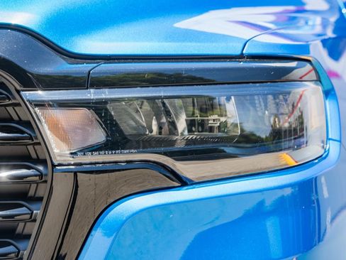 New 2026 RAM 1500 Laramie AWD/4WD image 13