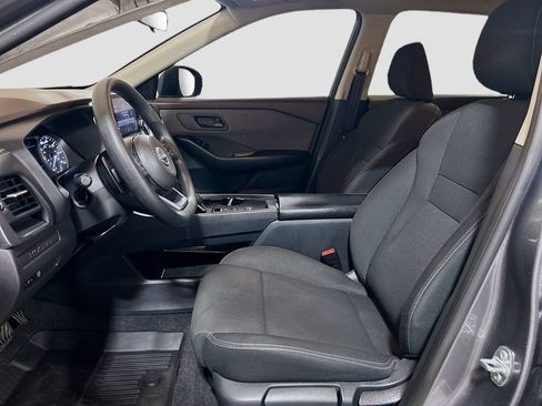 Used 2023 Nissan Rogue S FWD image 17