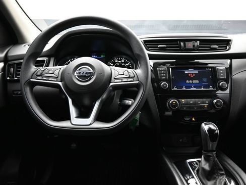 Used 2021 Nissan Rogue Sport S FWD image 14