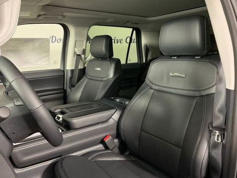 New 2025 Ford Expedition Max Platinum w/ Driver's Package image 14