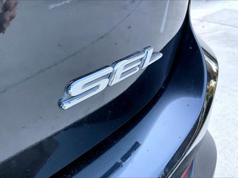 Used 2018 Ford Edge SEL w/ Equipment Group 201A image 9