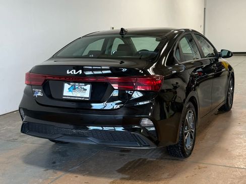 Used 2024 Kia Forte LXS image 7